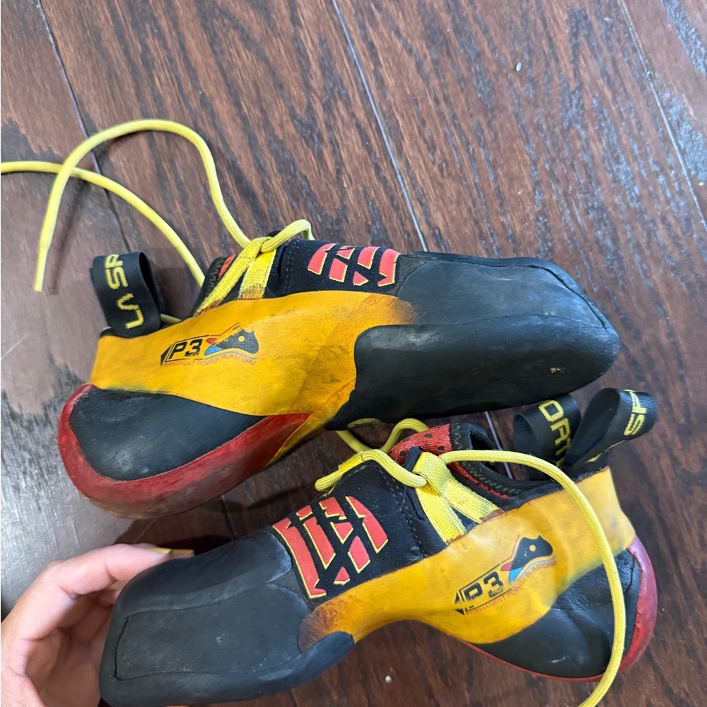 Women’s La Sportiva Genius, Climbing, Shoes - image 2